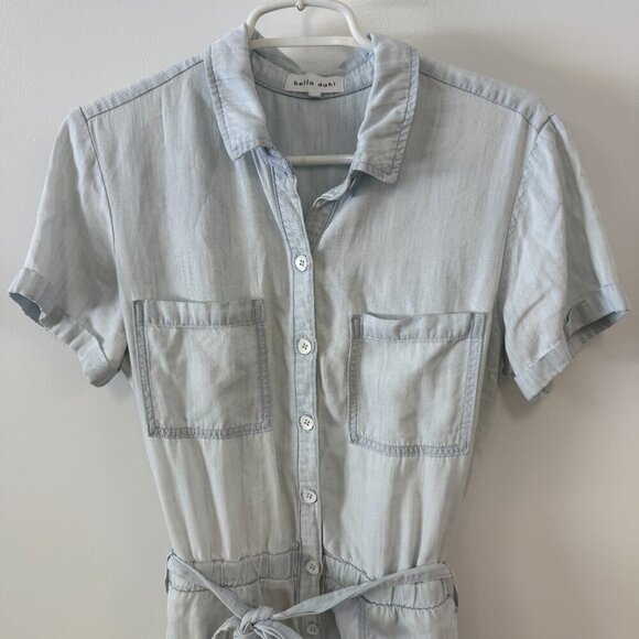 Bella Dahl Light Blue Chambray Short Sleeve Rolled Hem Tie Waist Utility Romper - Picture 3 of 9